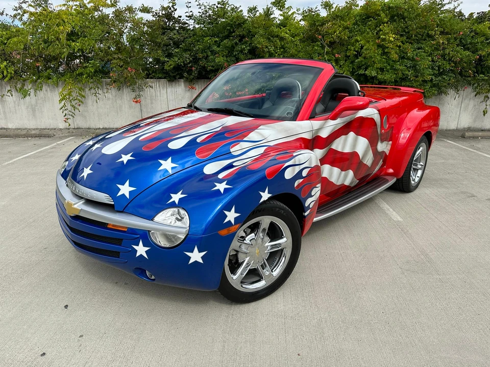 2005 Chevrolet SSR - Image 6 of 31