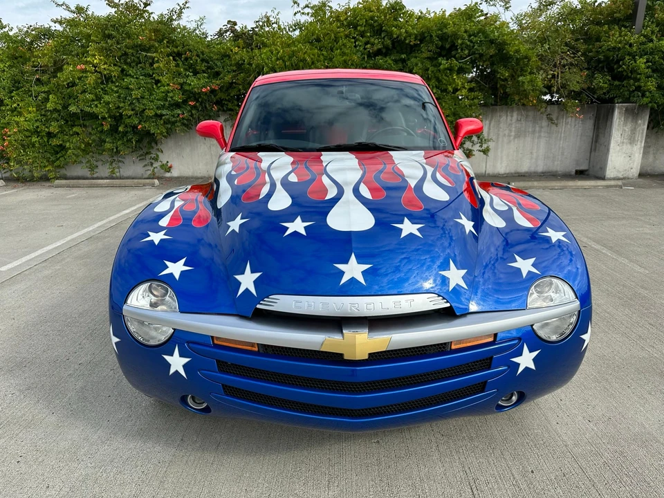 2005 Chevrolet SSR - Image 17 of 31