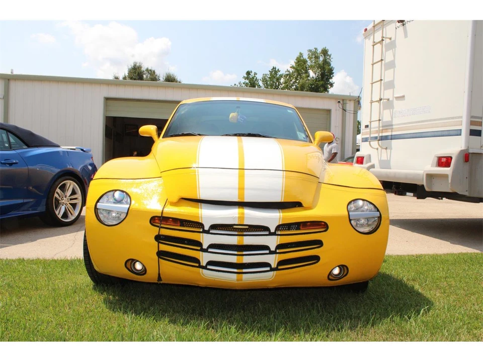 2005 Chevrolet SSR - Image 6 of 31