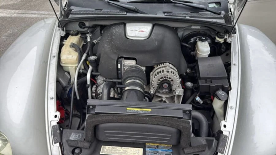 2005 Chevrolet SSR - Image 17 of 17