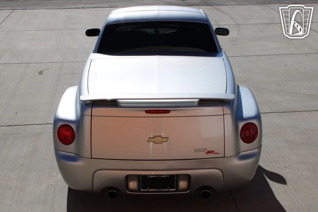 2005 Chevrolet SSR - Image 17 of 21