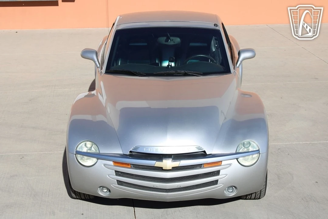 2005 Chevrolet SSR - Image 13 of 21