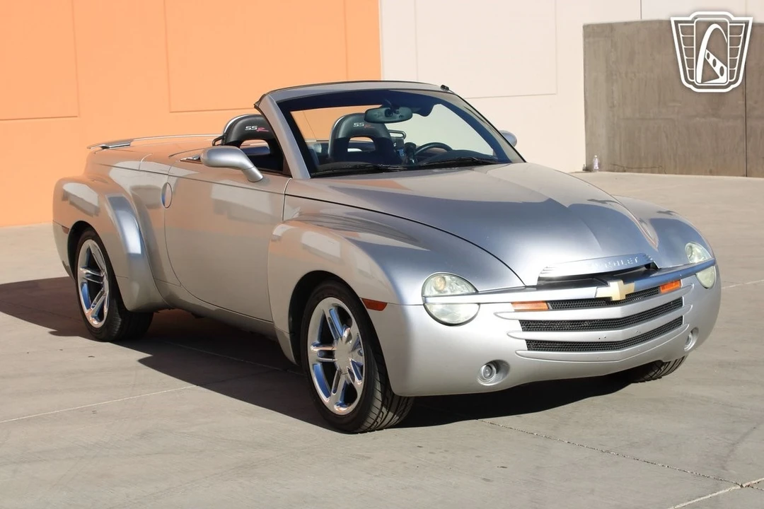 2005 Chevrolet SSR - Image 5 of 21