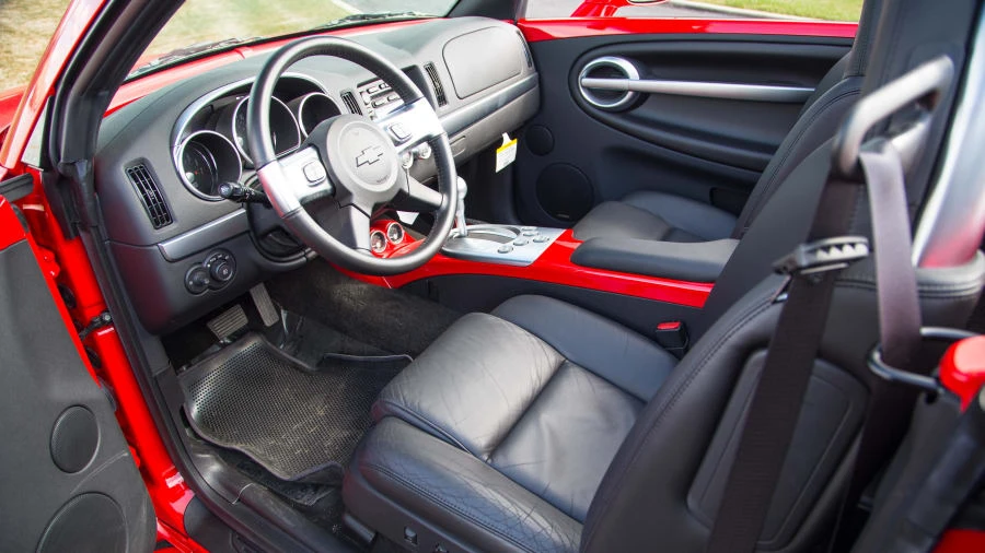 2005 Chevrolet SSR - Image 4 of 19