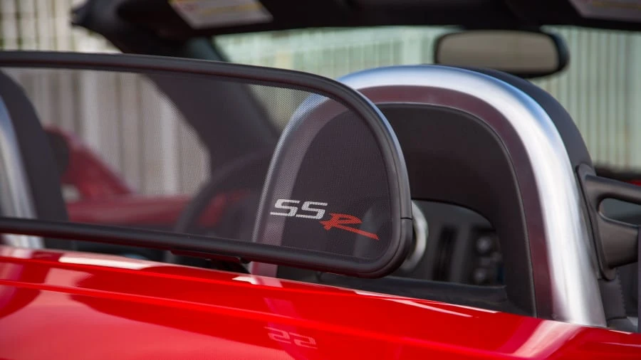 2005 Chevrolet SSR - Image 14 of 19