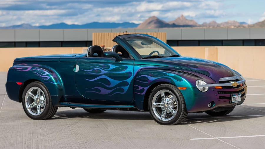 2005 Chevrolet SSR - Image 15 of 31