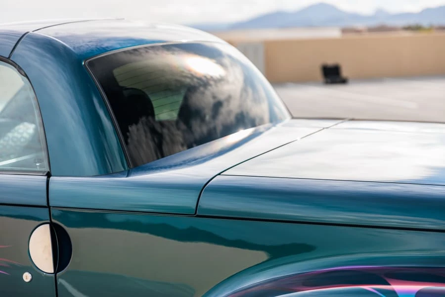 2005 Chevrolet SSR - Image 25 of 31