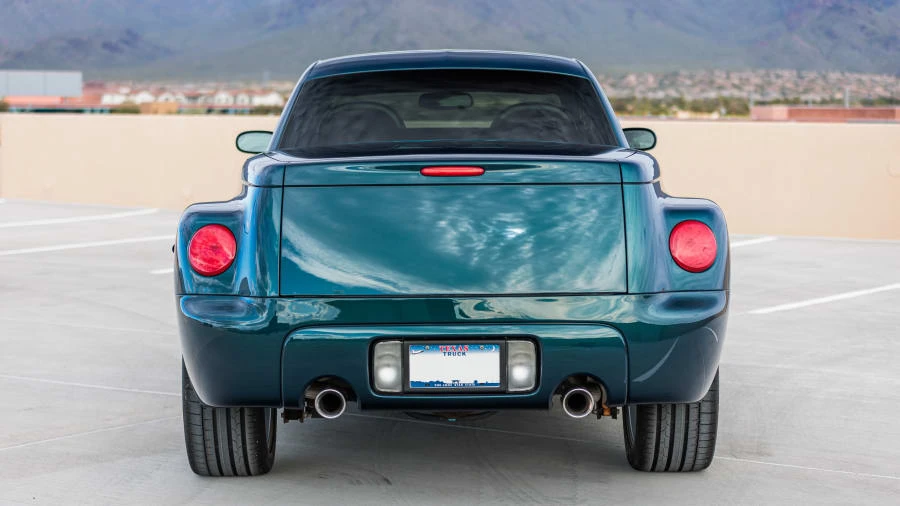 2005 Chevrolet SSR - Image 7 of 31