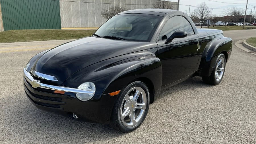 2005 Chevrolet SSR - Image 4 of 15