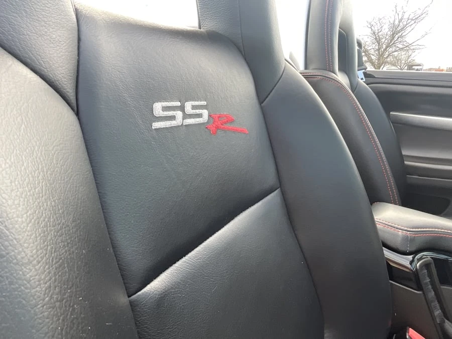 2005 Chevrolet SSR - Image 9 of 15