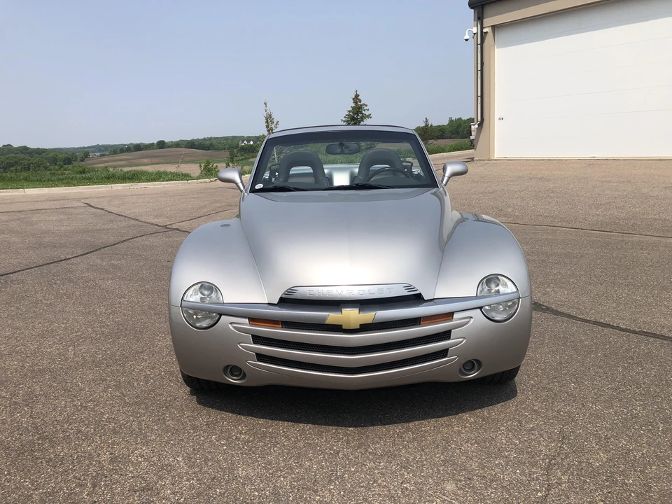 2005 Chevrolet SSR - Image 7 of 29