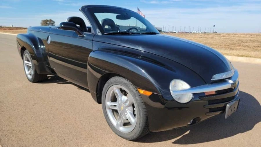 2005 Chevrolet SSR - Image 6 of 13