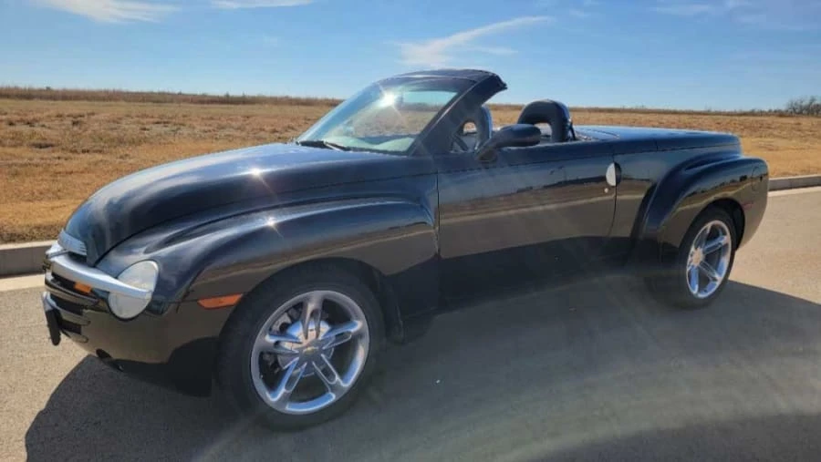 2005 Chevrolet SSR - Image 4 of 13