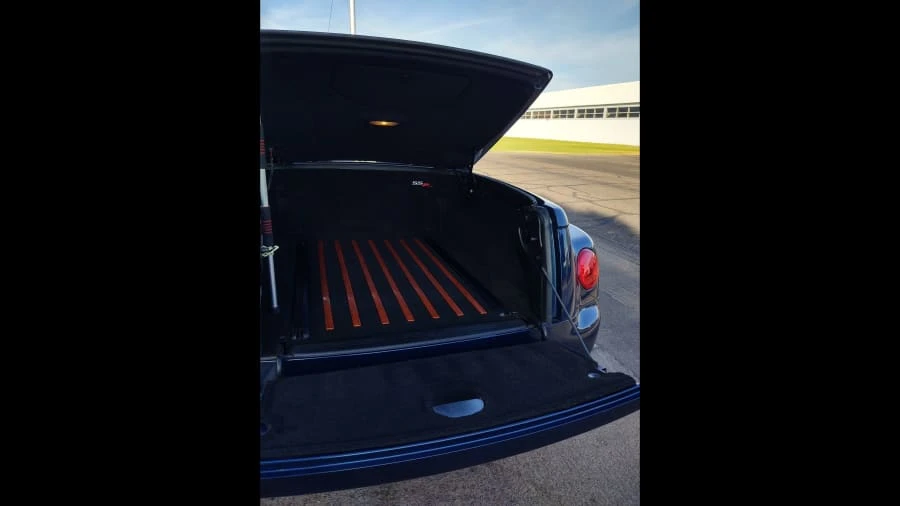 2005 Chevrolet SSR - Image 8 of 13