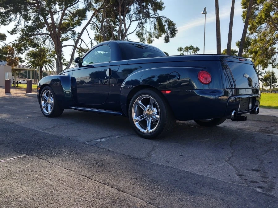 2005 Chevrolet SSR - Image 3 of 13