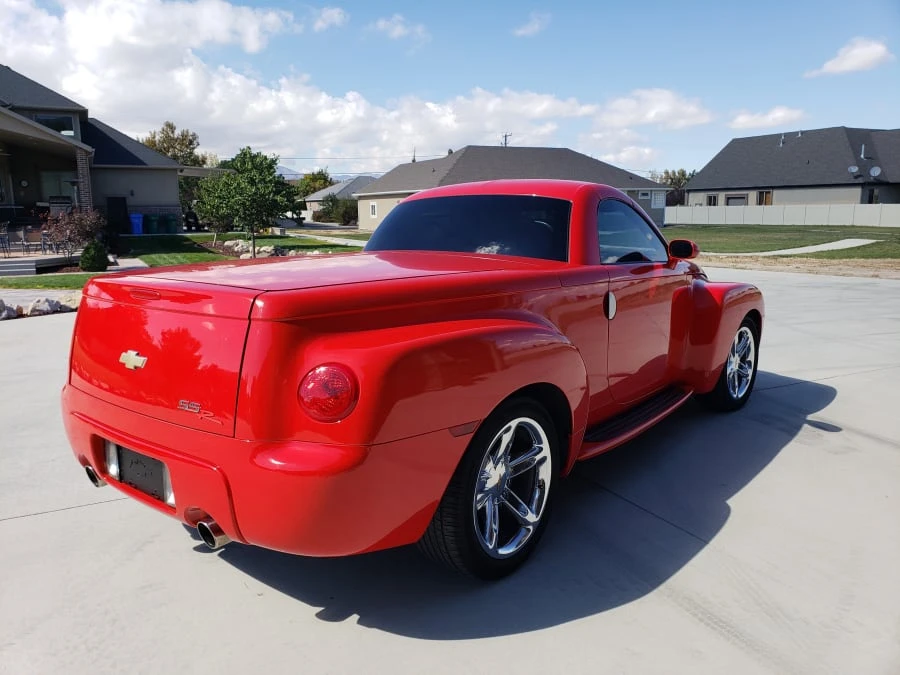 2005 Chevrolet SSR - Image 3 of 9