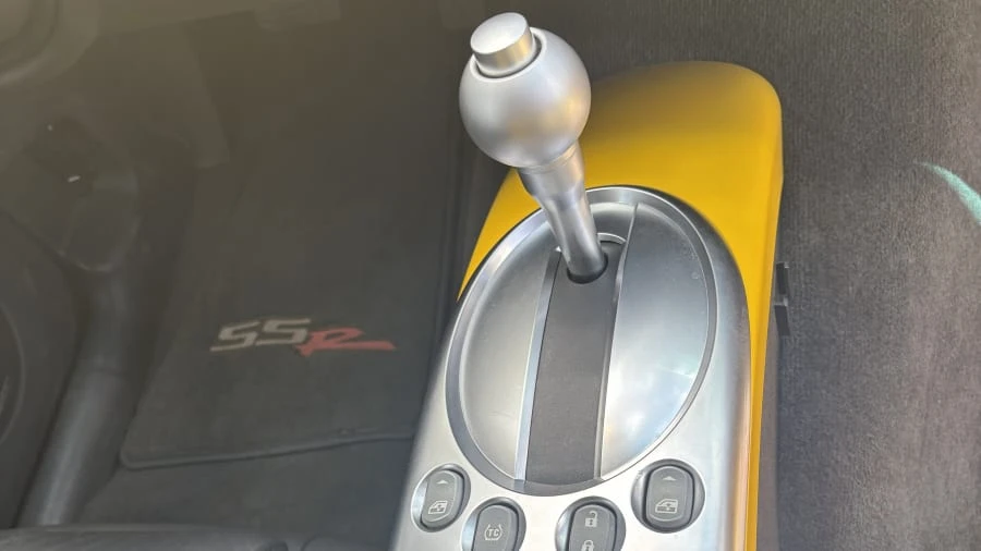 2005 Chevrolet SSR - Image 11 of 15