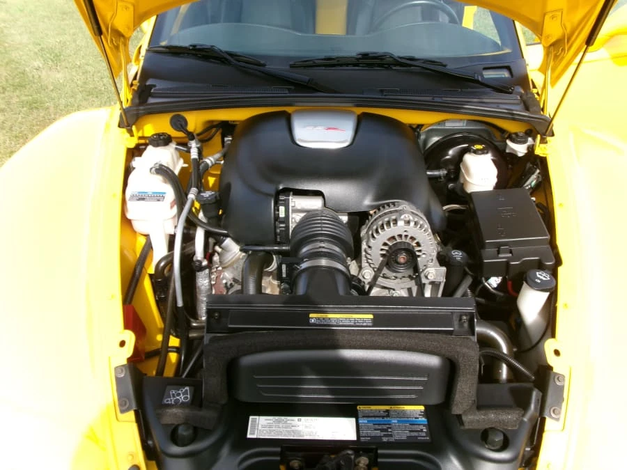 2005 Chevrolet SSR - Image 11 of 15
