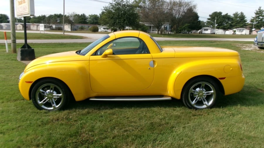 2005 Chevrolet SSR - Image 6 of 15