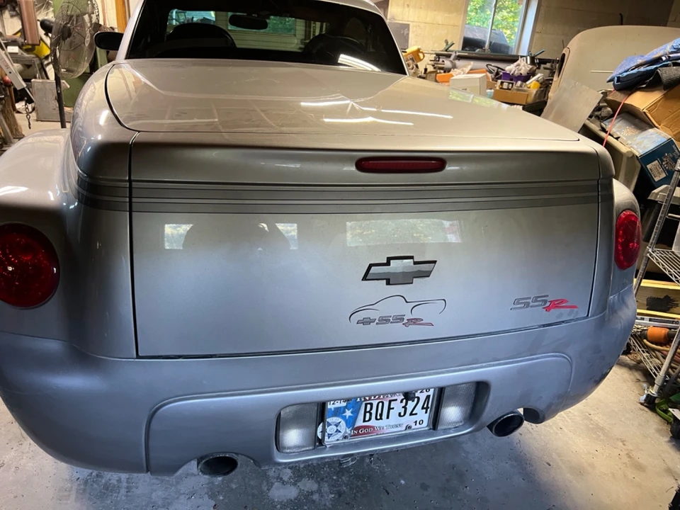 2005 Chevrolet SSR - Image 7 of 16