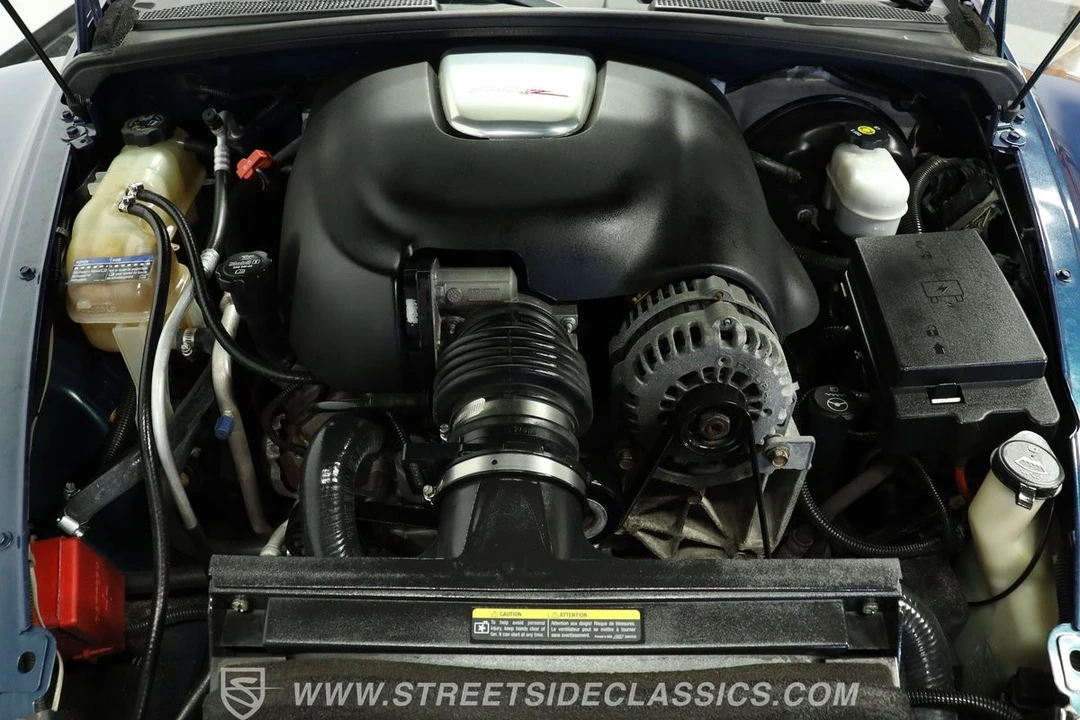 2005 Chevrolet SSR - Image 3 of 12