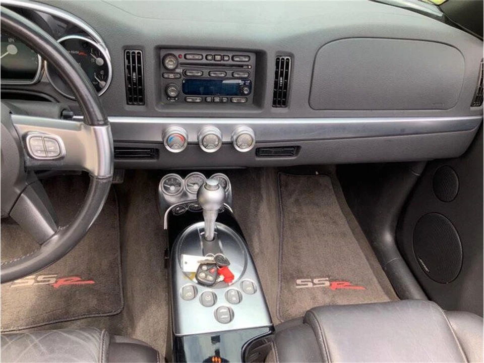 2005 Chevrolet SSR - Image 21 of 31