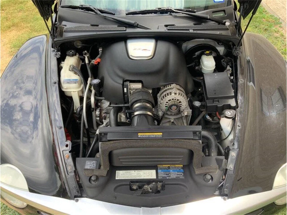 2005 Chevrolet SSR - Image 7 of 31