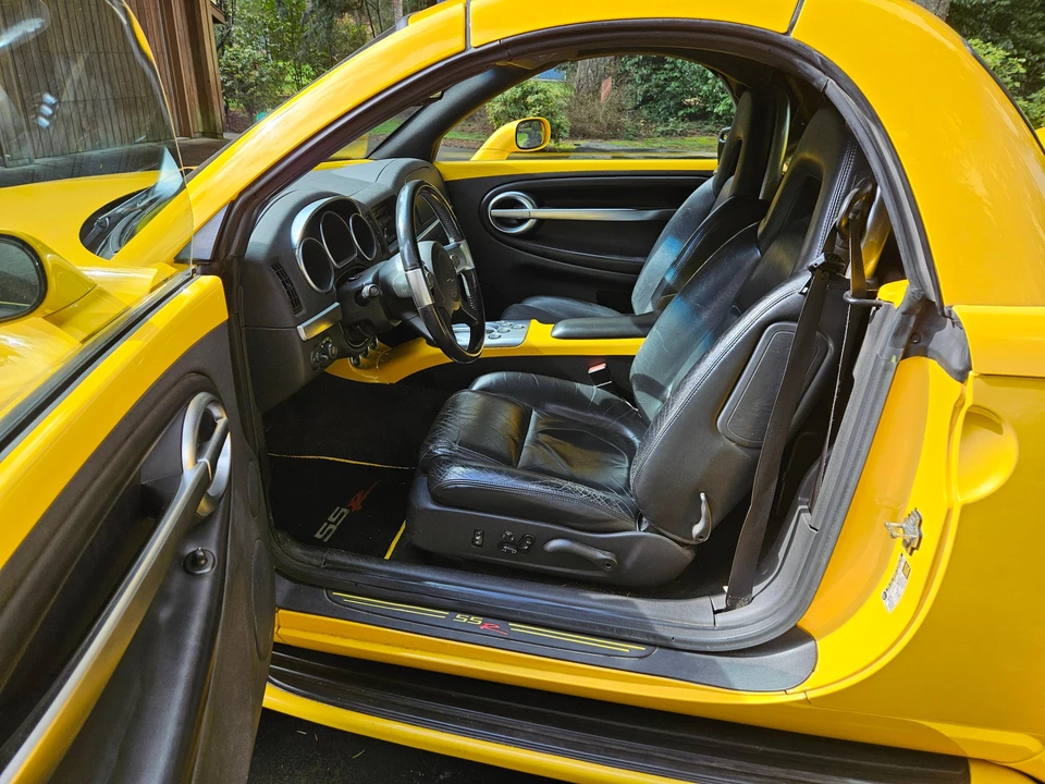 2005 Chevrolet SSR - Image 23 of 31