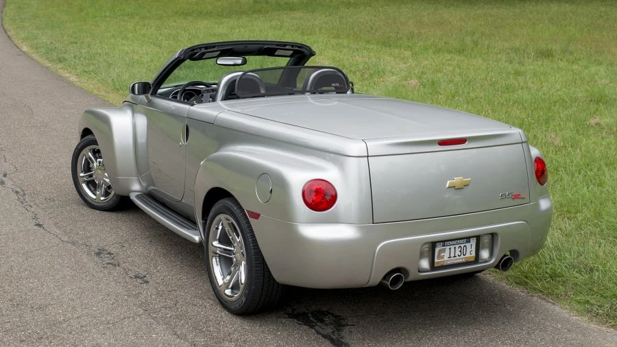 2005 Chevrolet SSR - Image 3 of 12