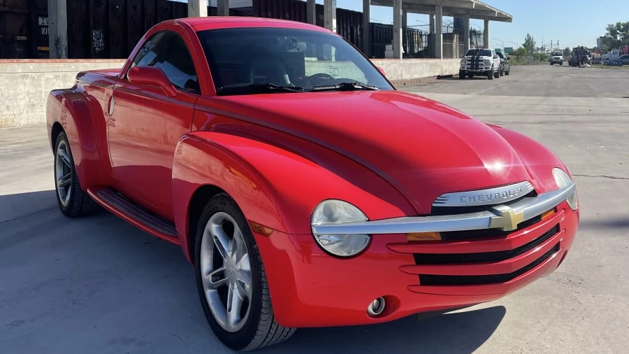 2005 Chevrolet SSR - Image 13 of 15