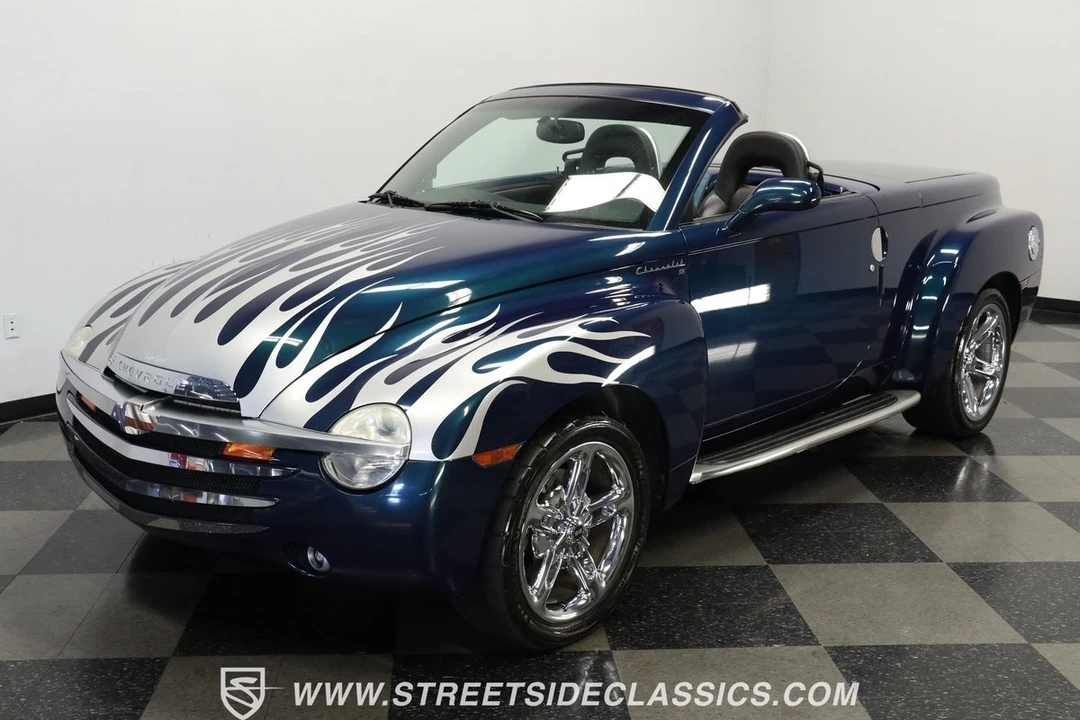 2005 Chevrolet SSR - Image 18 of 21