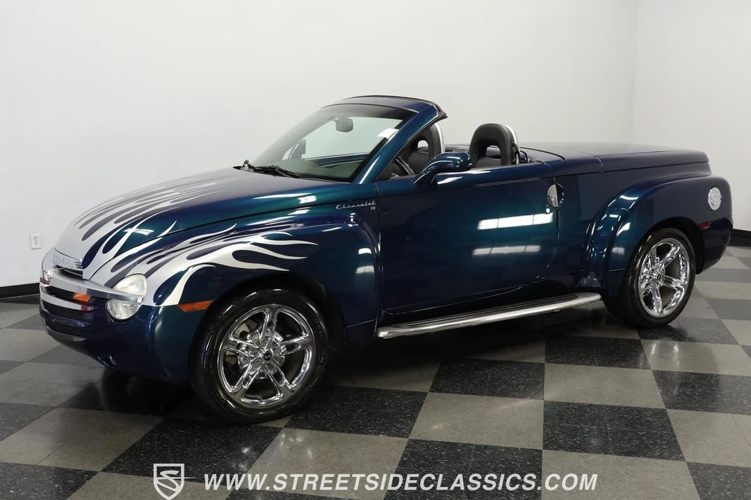 2005 Chevrolet SSR - Image 6 of 21