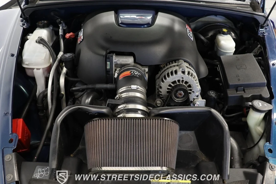 2005 Chevrolet SSR - Image 4 of 21