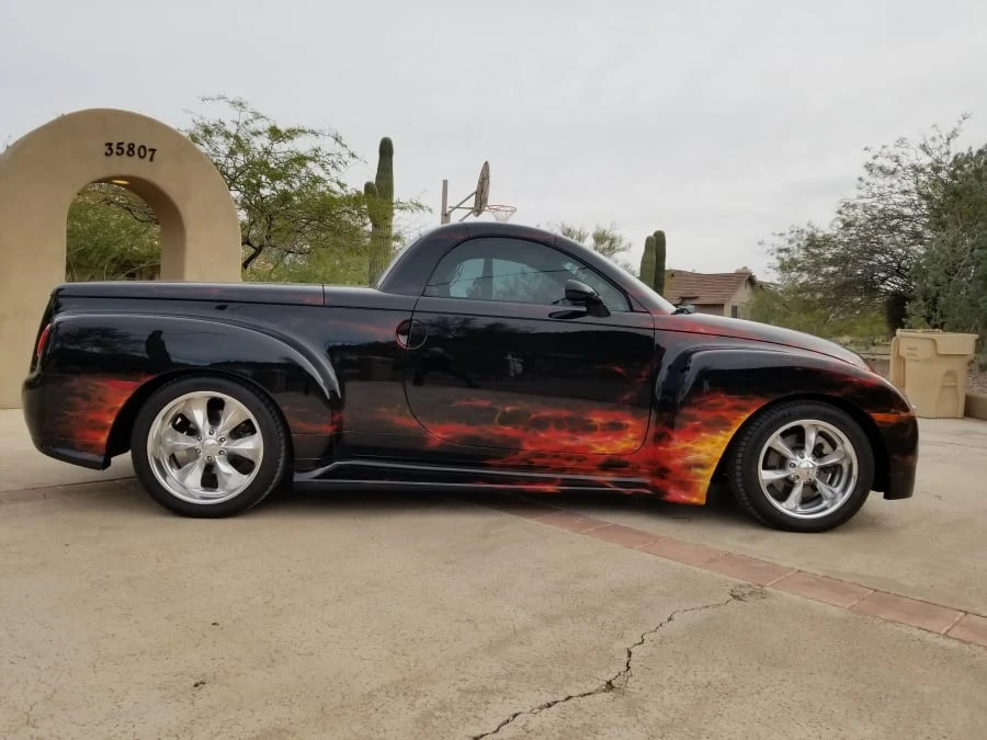2005 Chevrolet SSR - Image 11 of 12
