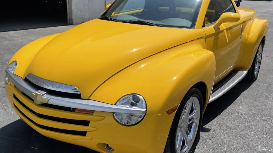 2005 Chevrolet SSR - Image 4 of 10