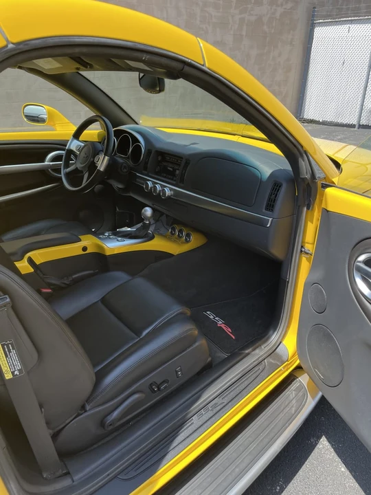 2005 Chevrolet SSR - Image 7 of 10