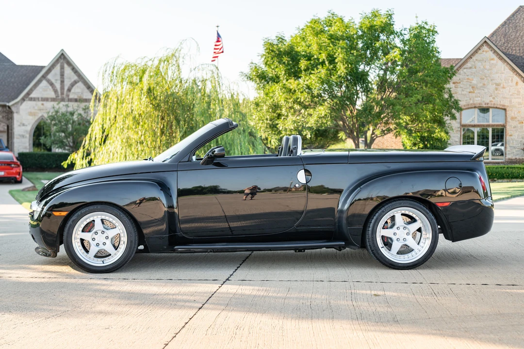 2005 Chevrolet SSR - Image 8 of 31