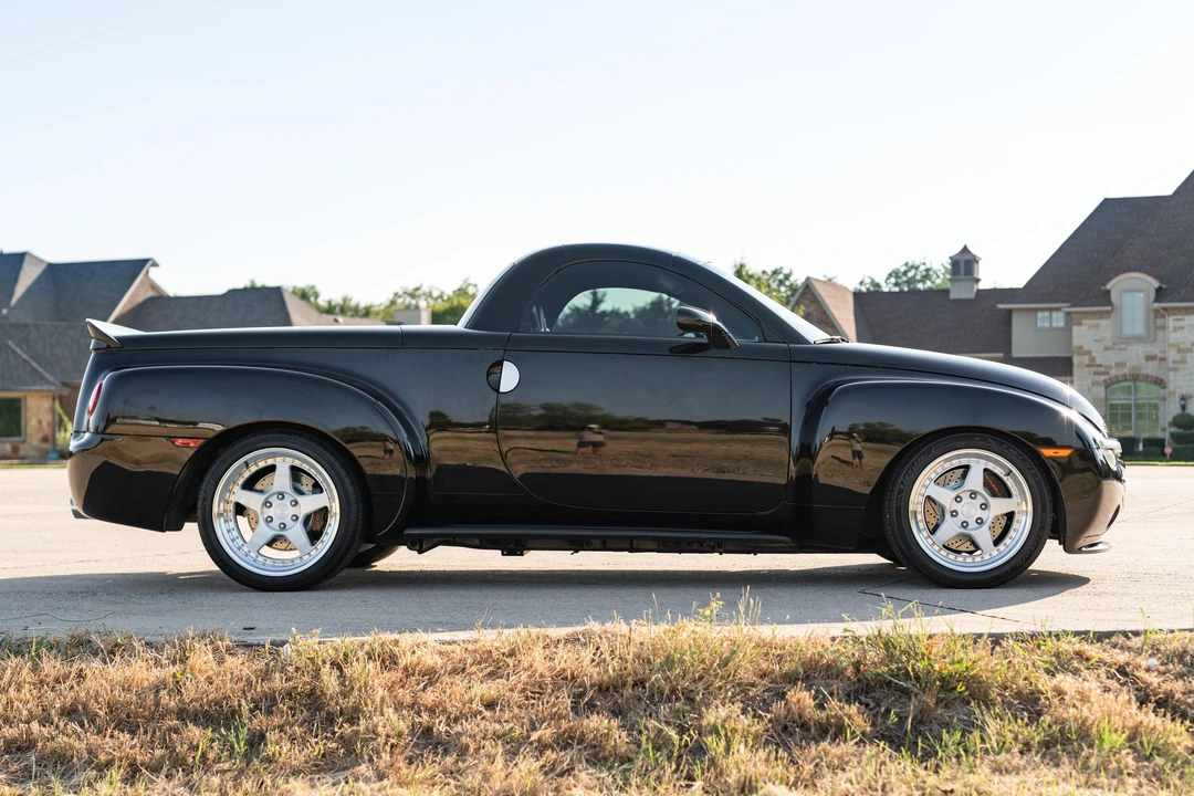 2005 Chevrolet SSR - Image 15 of 31