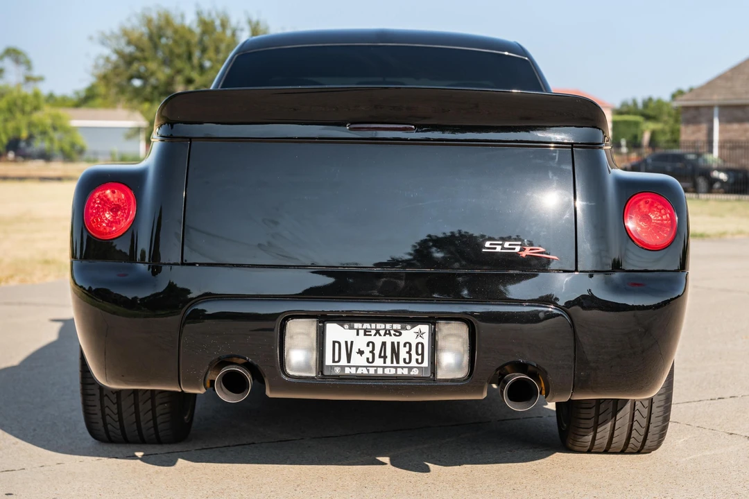 2005 Chevrolet SSR - Image 5 of 31