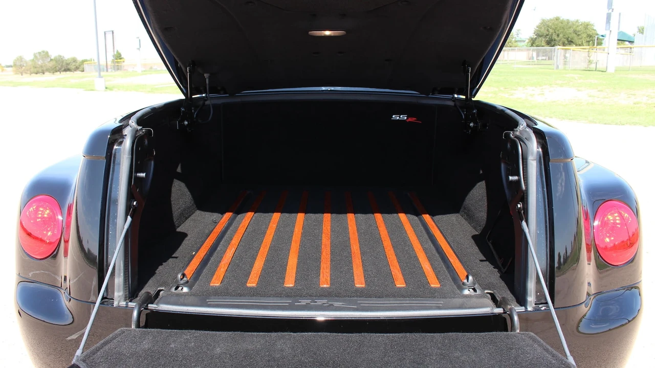 2005 Chevrolet SSR - Image 22 of 28