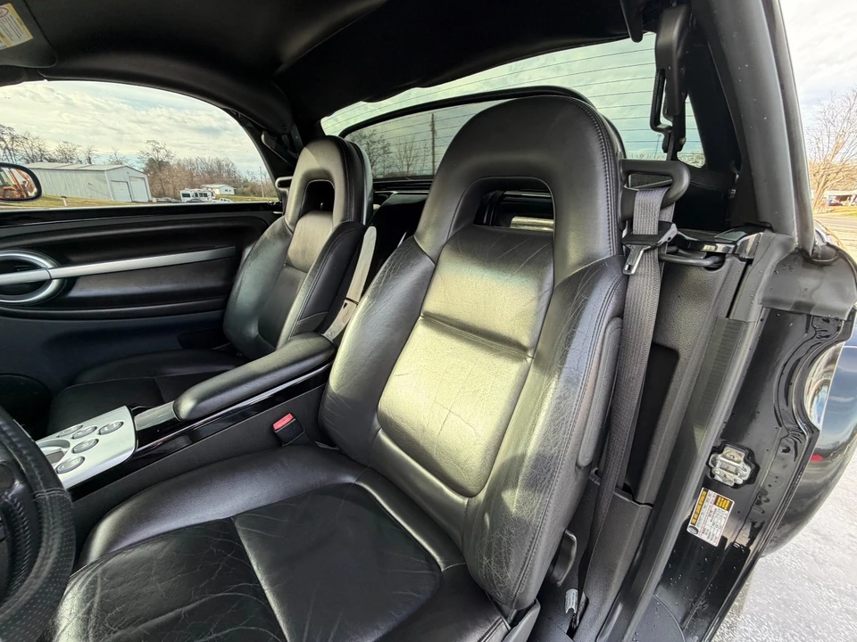 2005 Chevrolet SSR - Image 14 of 15