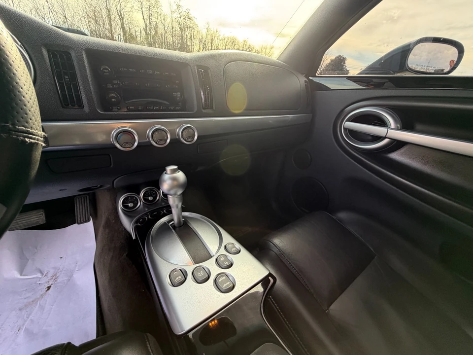 2005 Chevrolet SSR - Image 12 of 15