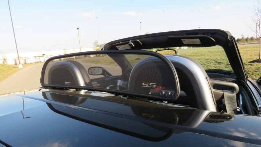 2005 Chevrolet SSR - Image 15 of 19