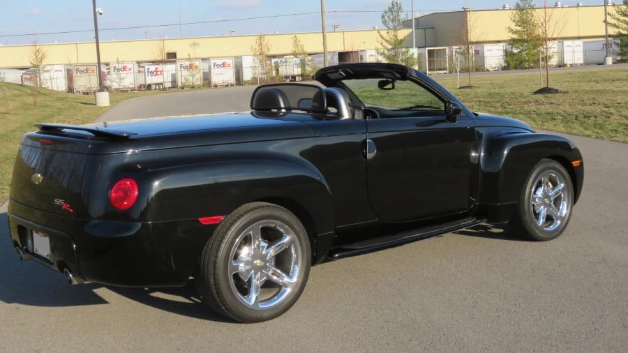 2005 Chevrolet SSR - Image 6 of 19