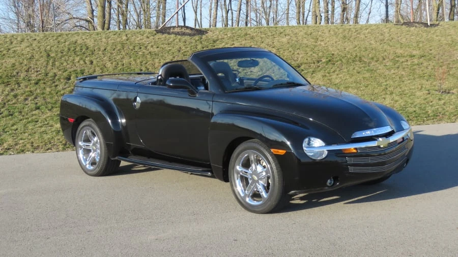 2005 Chevrolet SSR - Image 8 of 19