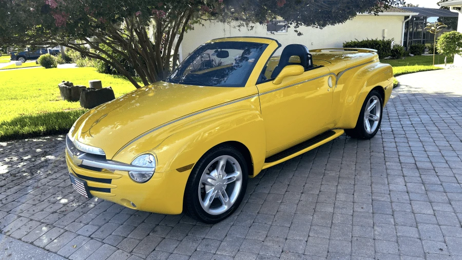 2005 Chevrolet SSR - Image 8 of 14