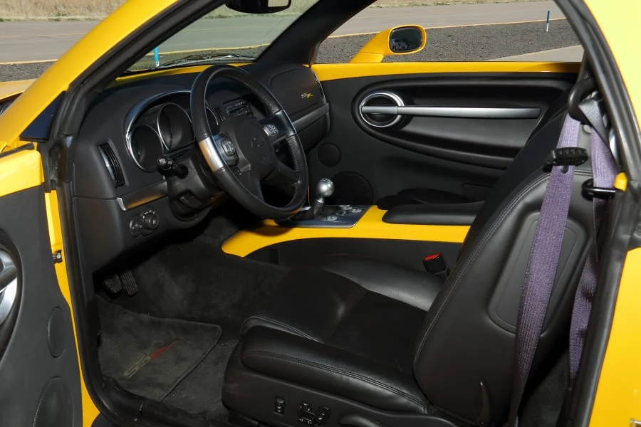 2005 Chevrolet SSR - Image 23 of 31