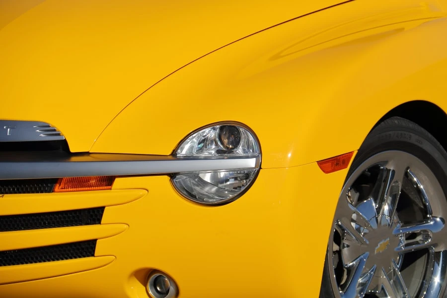 2005 Chevrolet SSR - Image 10 of 31