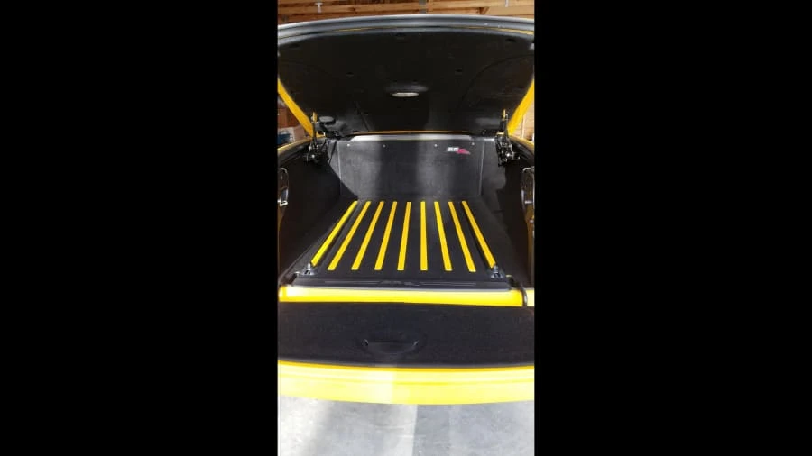 2005 Chevrolet SSR - Image 8 of 12