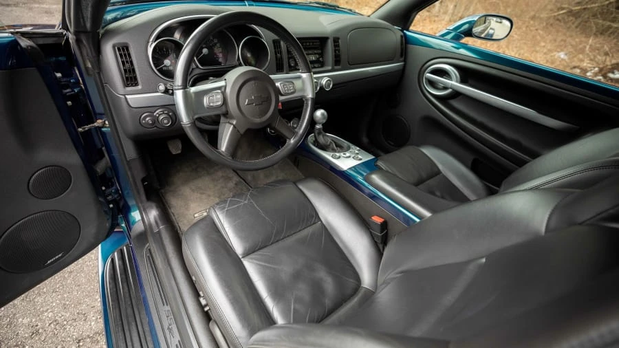2005 Chevrolet SSR - Image 13 of 21